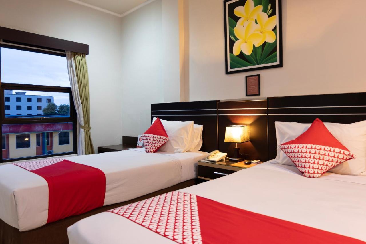 Maktal Hotel Матарам Экстерьер фото